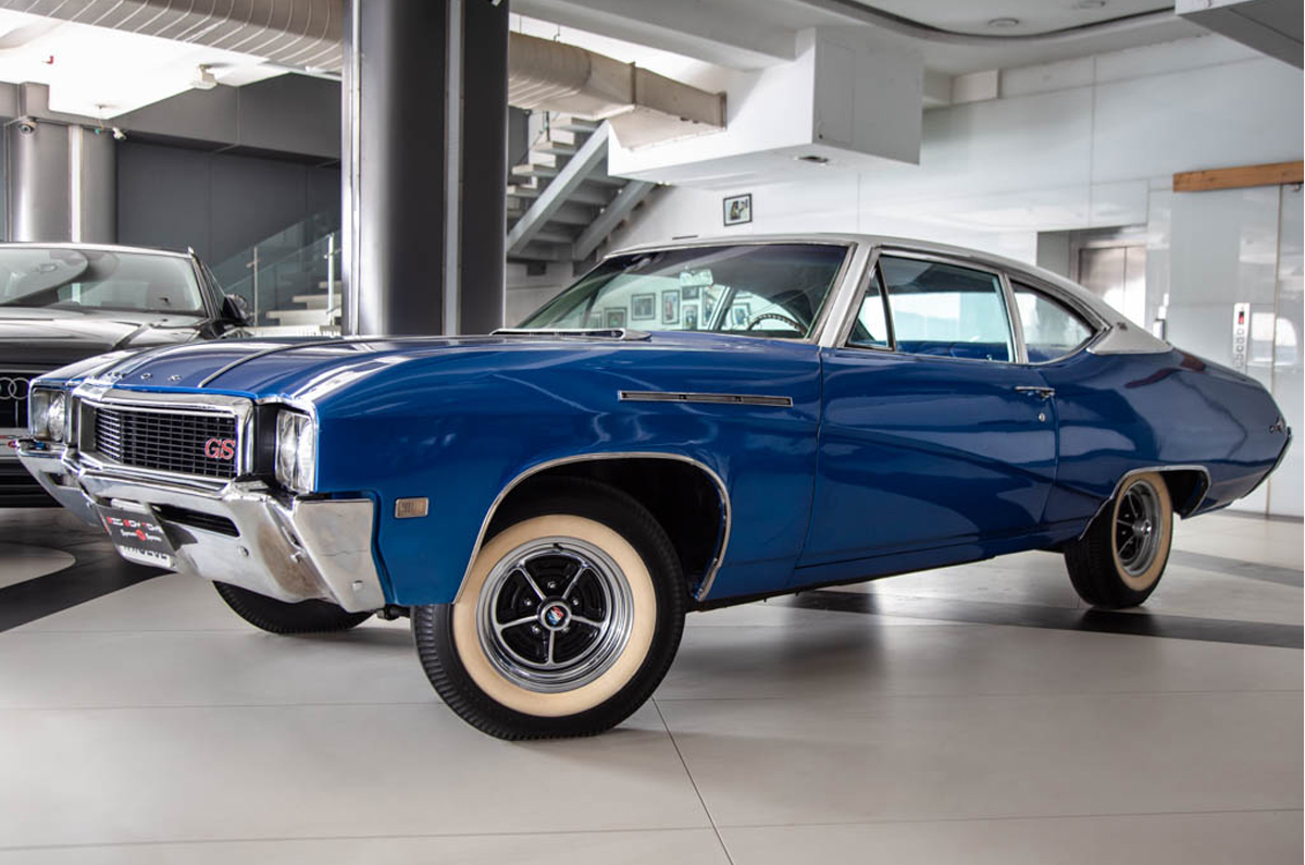 1968 Buick Skylark GS front quarter